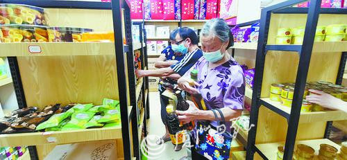 厦门有这样的“爱心食物银行” 临期食品去哪里?(图2) 厦门有这样的“爱心食物银行” 临期食品去哪里?(图2)